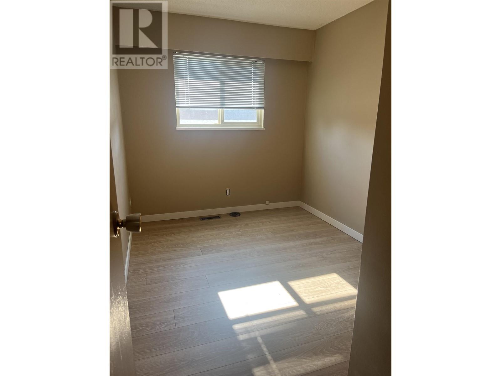 7766-7768 4th Street, Burnaby, British Columbia  V3N 4N6 - Photo 6 - R2820045