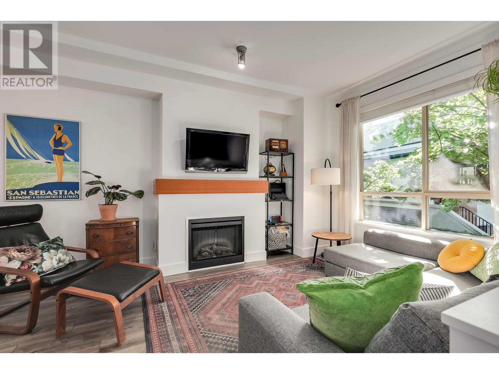 111 100 Klahanie Drive, Port Moody, British Columbia  V3H 5K3 - Photo 4 - R2820038