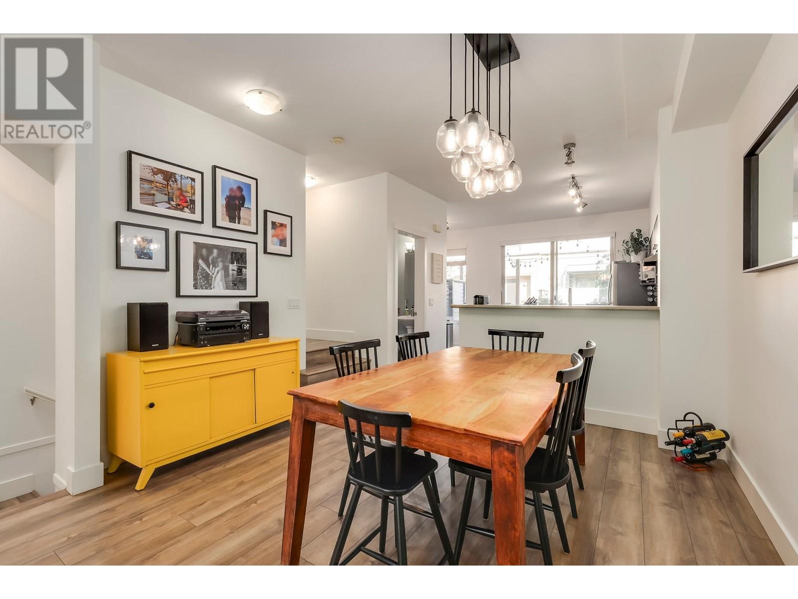 111 100 Klahanie Drive, Port Moody, British Columbia  V3H 5K3 - Photo 6 - R2820038