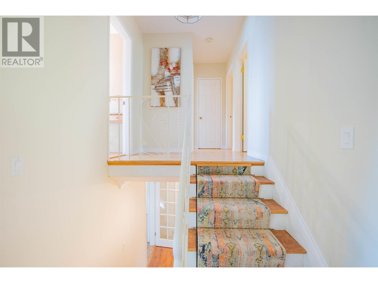 6070 Elgin Avenue, Burnaby, British Columbia  V5H 3S4 - Photo 10 - R2818971