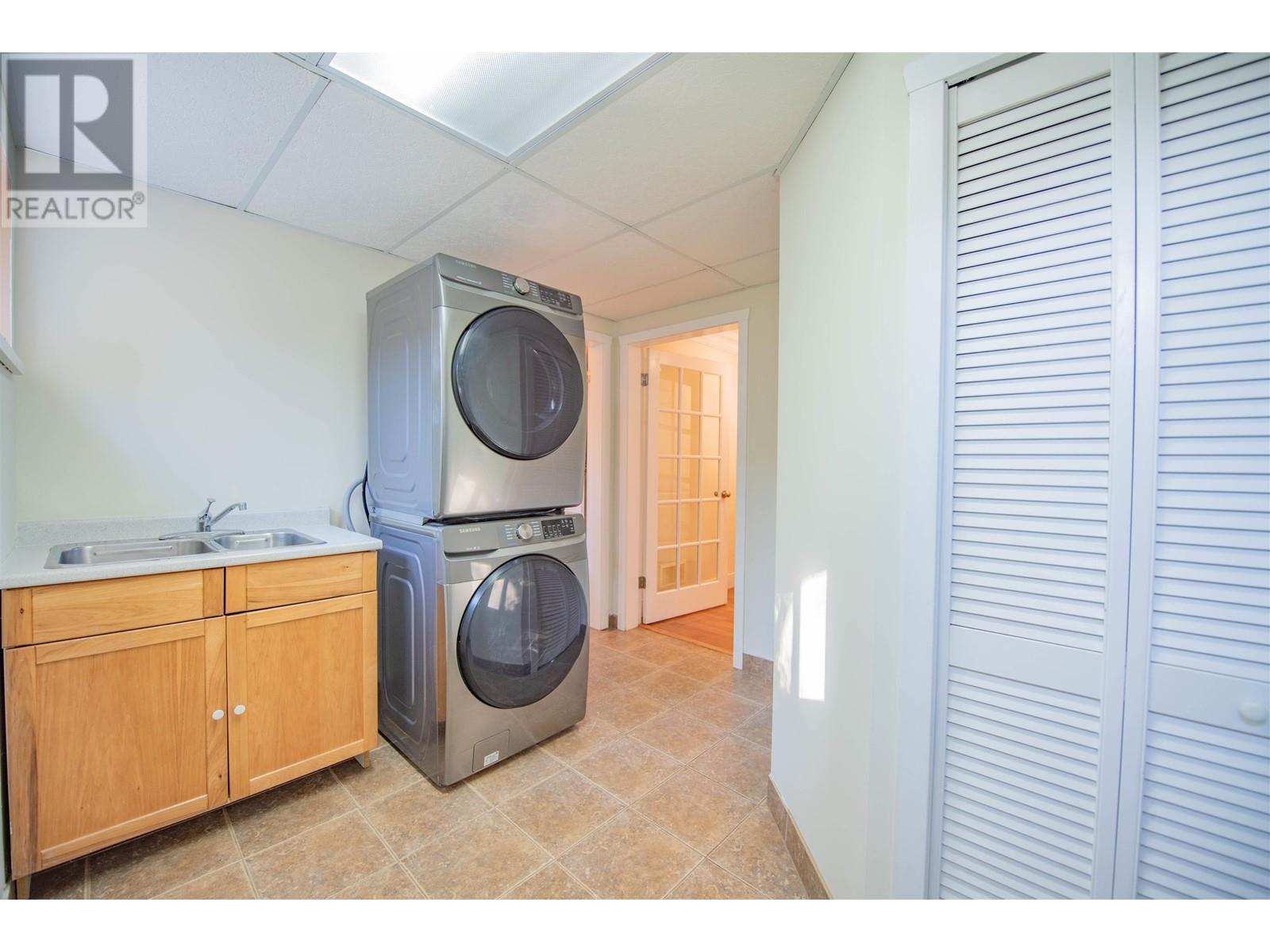 6070 Elgin Avenue, Burnaby, British Columbia  V5H 3S4 - Photo 17 - R2818971