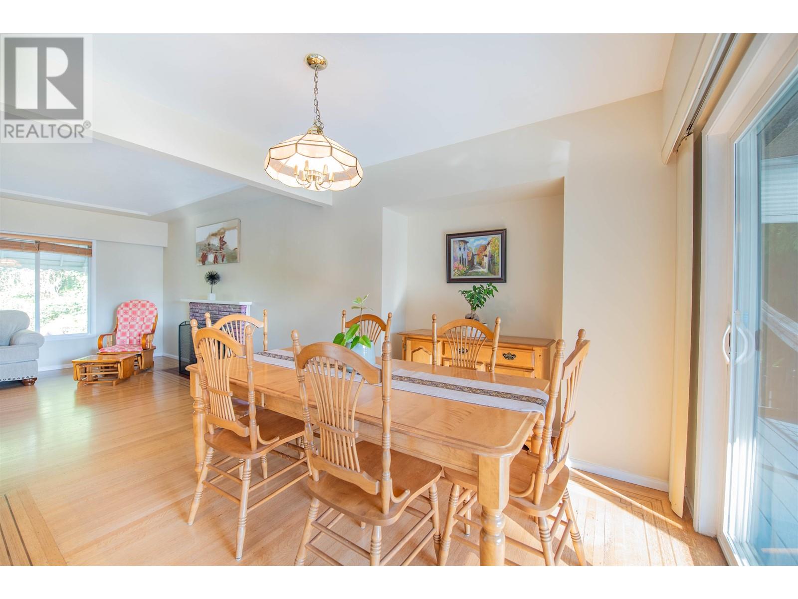6070 Elgin Avenue, Burnaby, British Columbia  V5H 3S4 - Photo 8 - R2818971