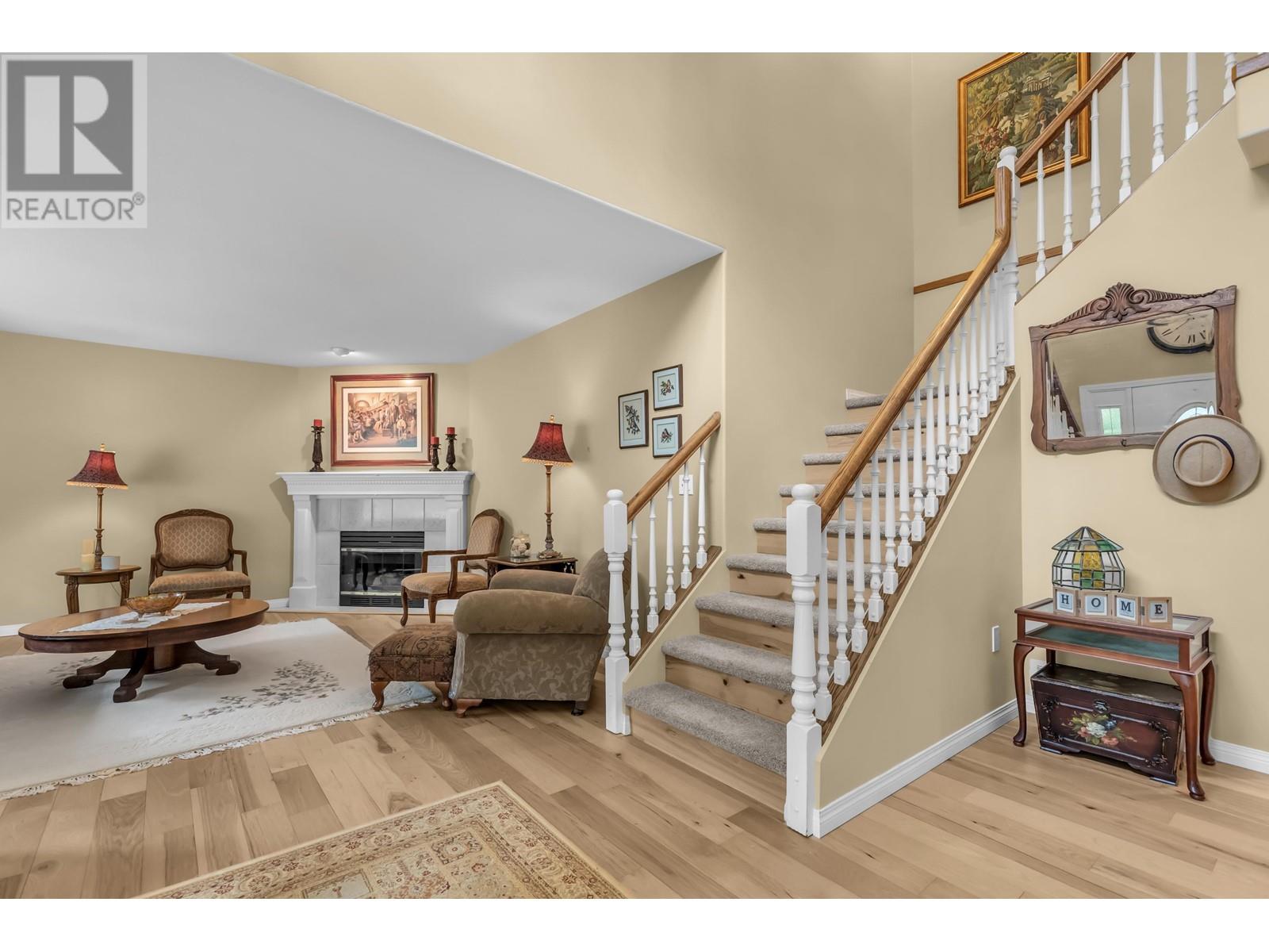 23705 106 Avenue, Maple Ridge, British Columbia  V2W 1B4 - Photo 4 - R2820097