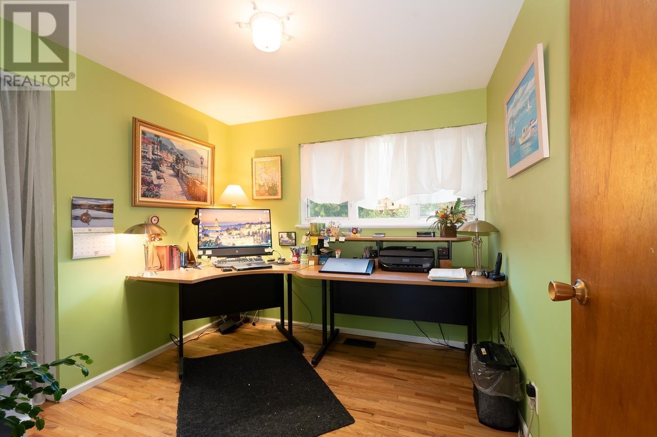 4218 Caddy Road, North Vancouver, British Columbia  V7G 1B7 - Photo 23 - R2819844