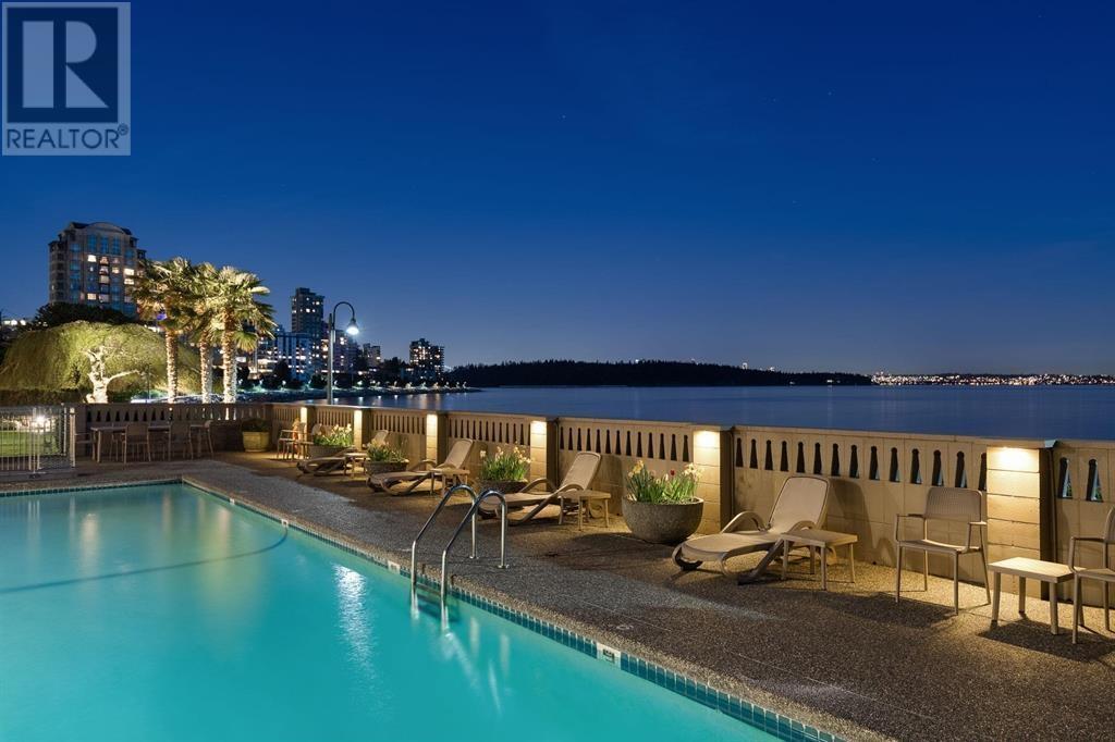 404 150 24th Street, West Vancouver, British Columbia  V7V 4G8 - Photo 4 - R2820138