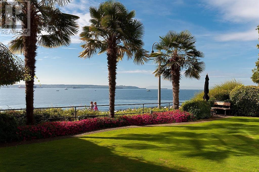 404 150 24th Street, West Vancouver, British Columbia  V7V 4G8 - Photo 8 - R2820138