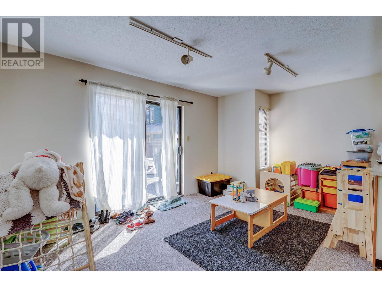 2940 W 8th Avenue, Vancouver, British Columbia  V6K 2C1 - Photo 13 - R2820100