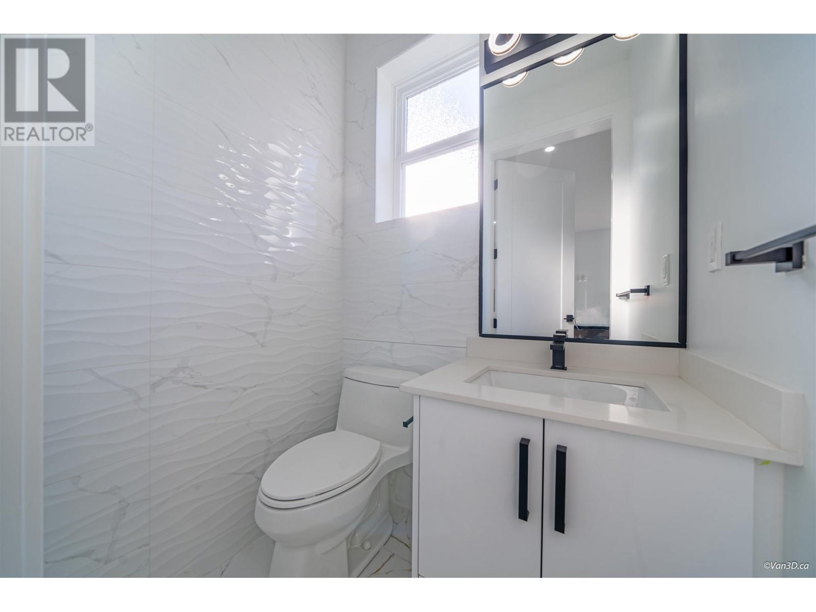 586 E 49th Avenue, Vancouver, British Columbia  V5W 2G9 - Photo 2 - R2819658