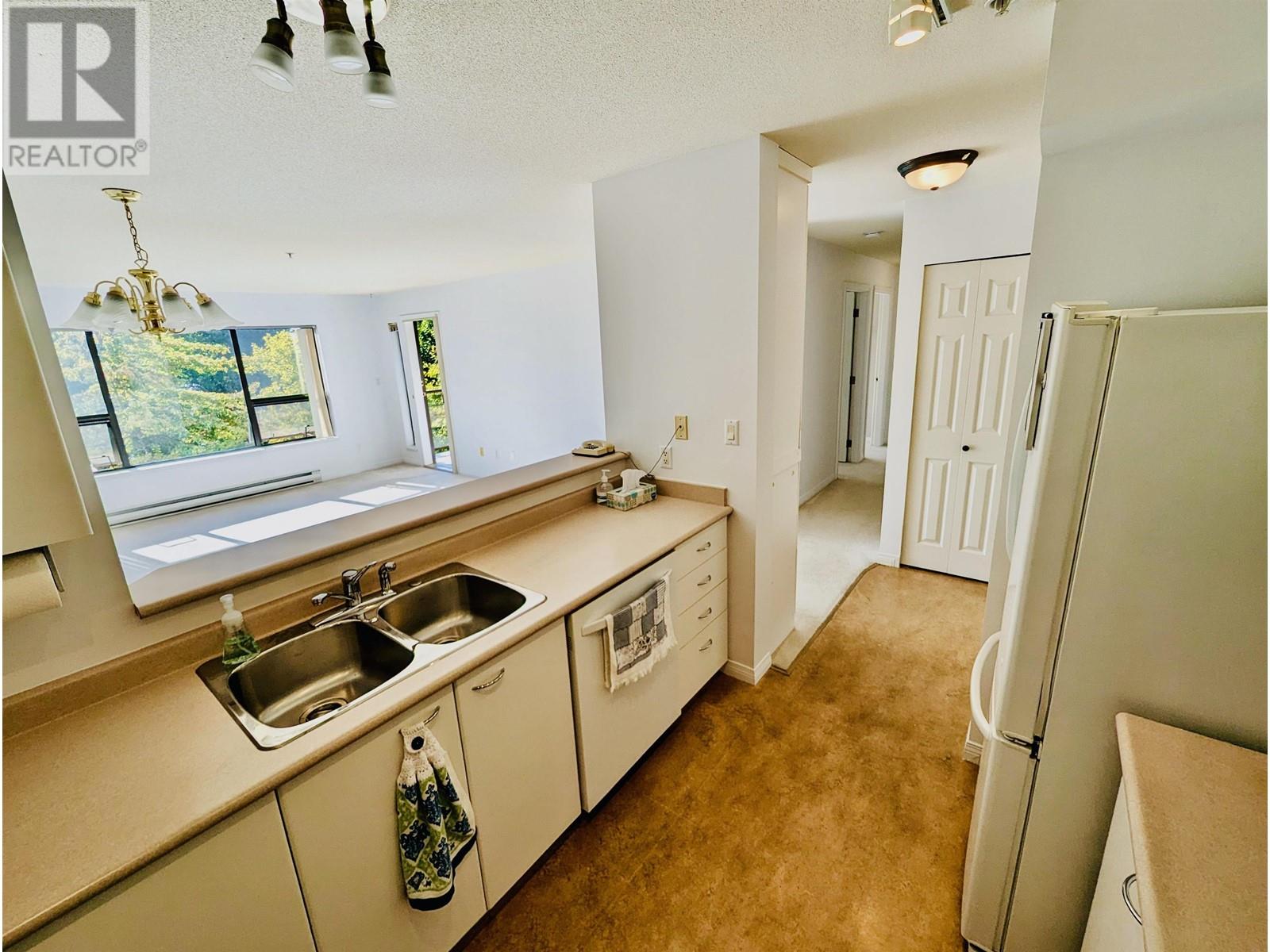 304 5855 Cowrie Street, Sechelt, British Columbia  V7Z 0K1 - Photo 5 - R2816615