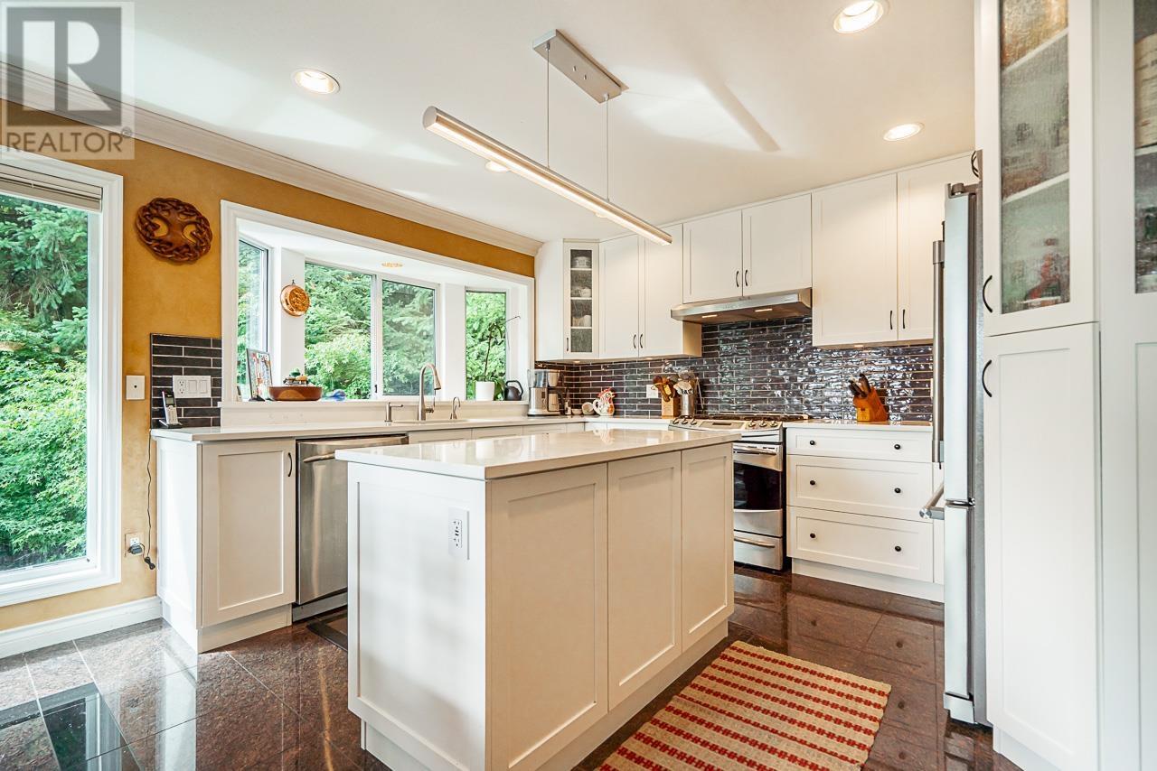 4275 St. Pauls Avenue, North Vancouver, British Columbia  V7N 1T4 - Photo 12 - R2813934