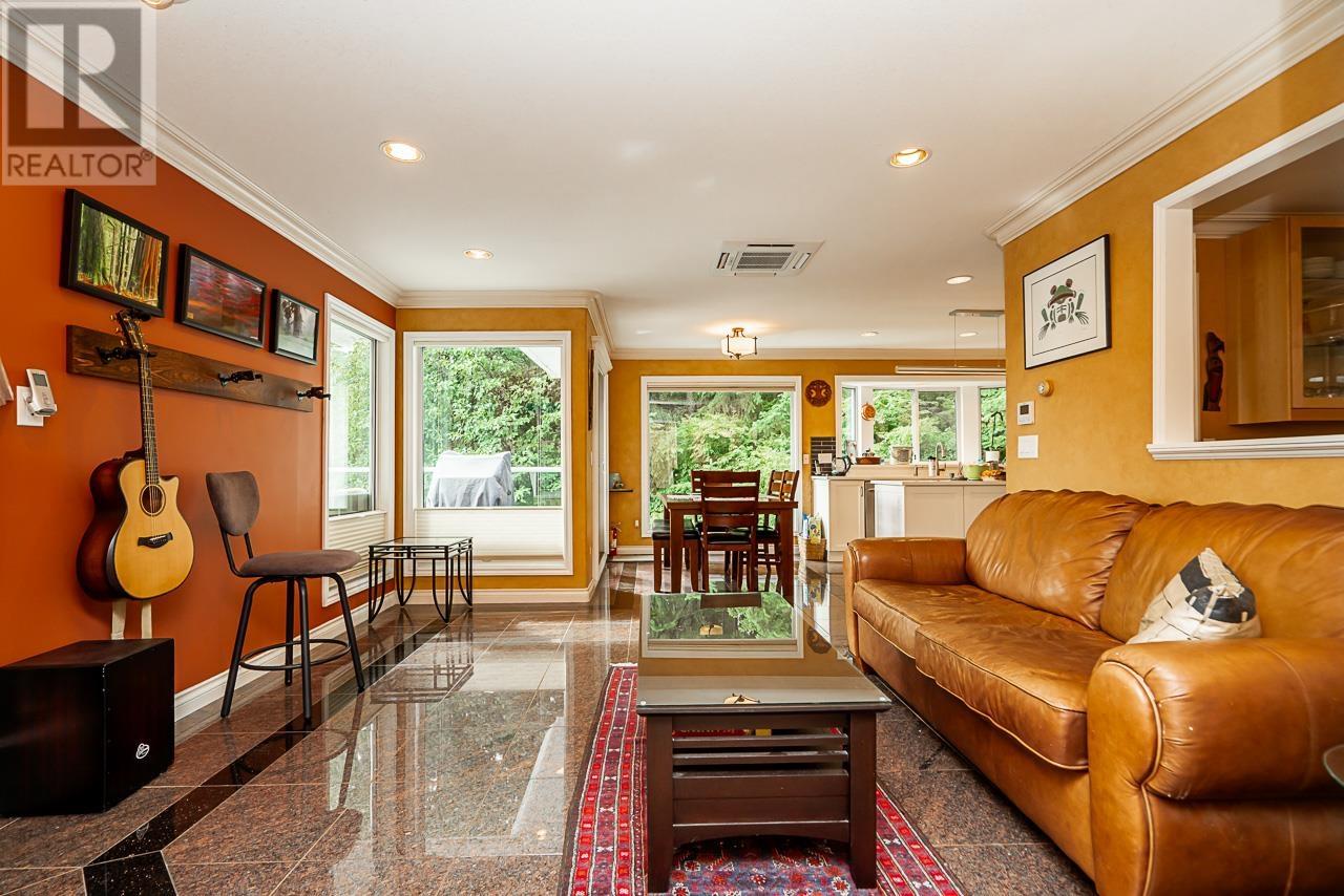 4275 St. Pauls Avenue, North Vancouver, British Columbia  V7N 1T4 - Photo 8 - R2813934