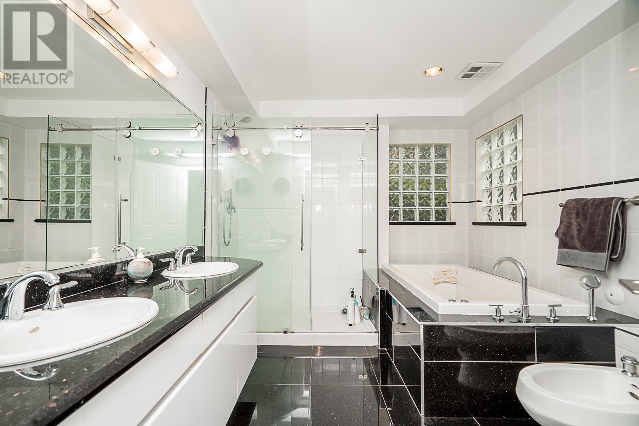4275 St. Pauls Avenue, North Vancouver, British Columbia  V7N 1T4 - Photo 19 - R2813934
