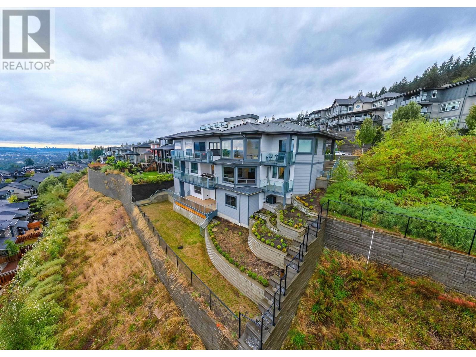 1445 Shay Street, Coquitlam, British Columbia  V3E 0M3 - Photo 2 - R2820153