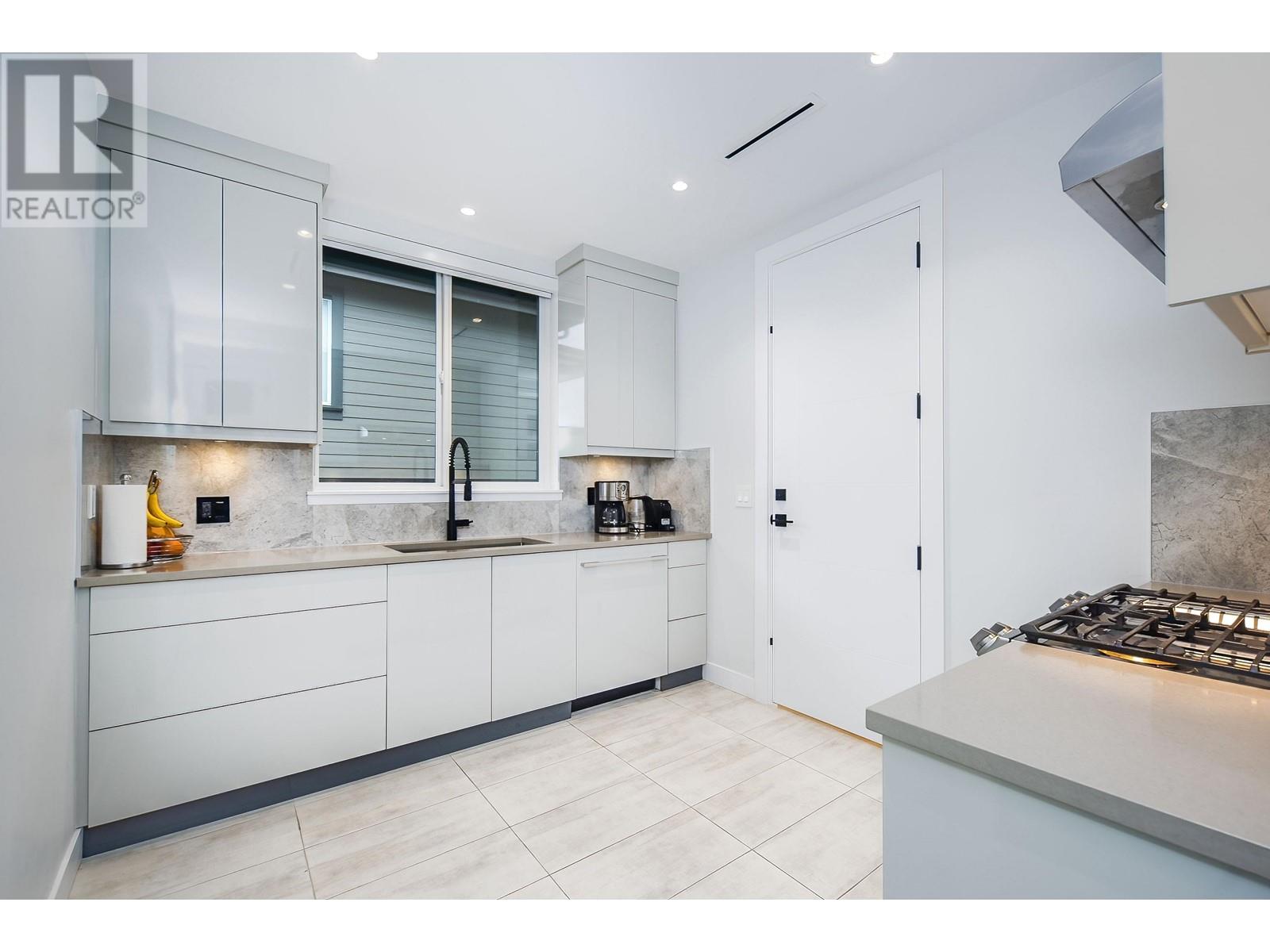 1445 Shay Street, Coquitlam, British Columbia  V3E 0M3 - Photo 24 - R2820153