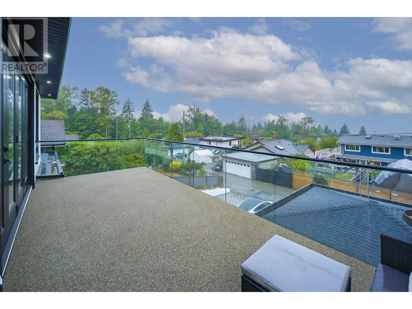 7045 Ridge Drive, Burnaby, British Columbia  V5A 1A8 - Photo 6 - R2810612