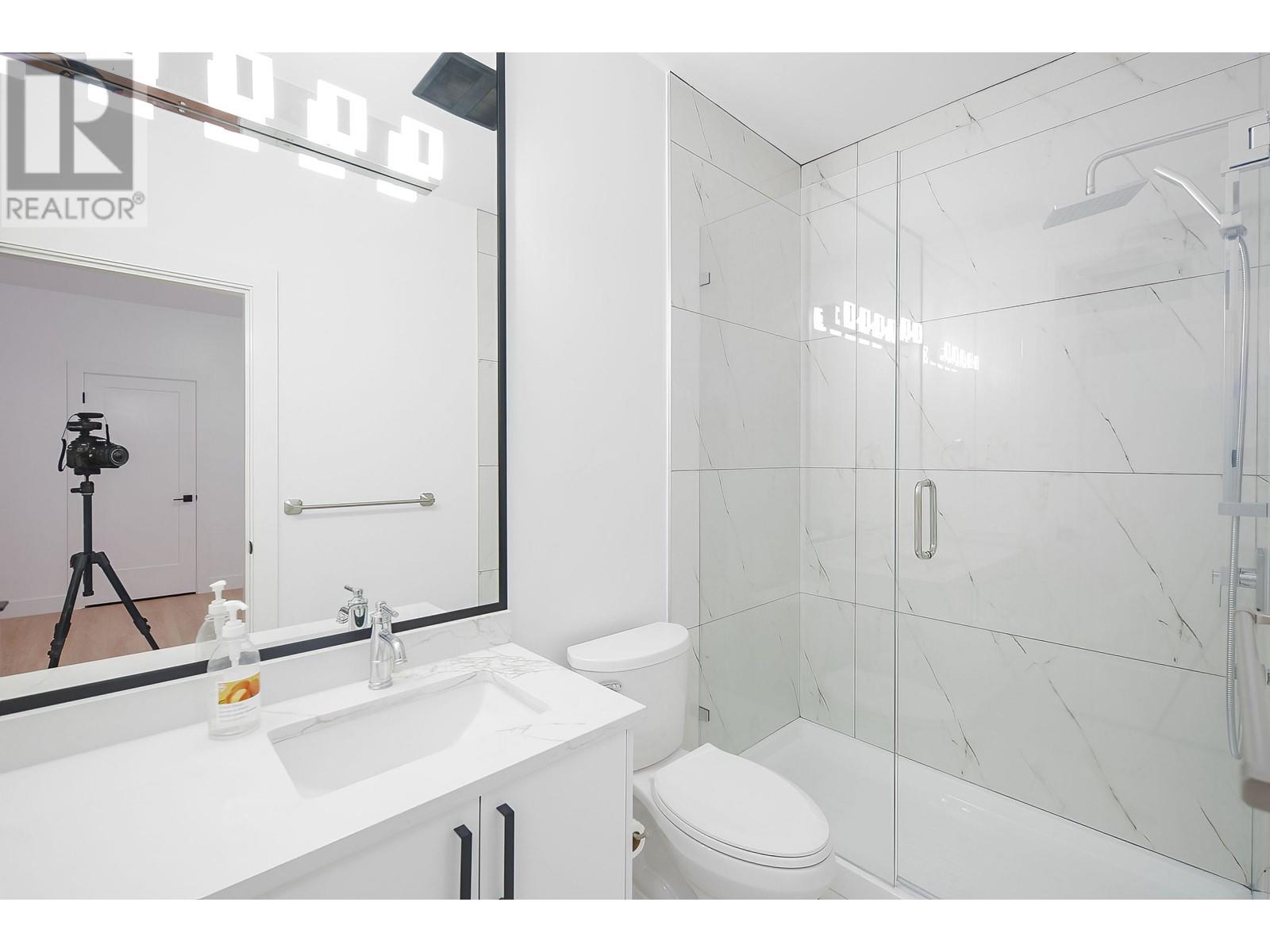 7045 Ridge Drive, Burnaby, British Columbia  V5A 1A8 - Photo 26 - R2810612