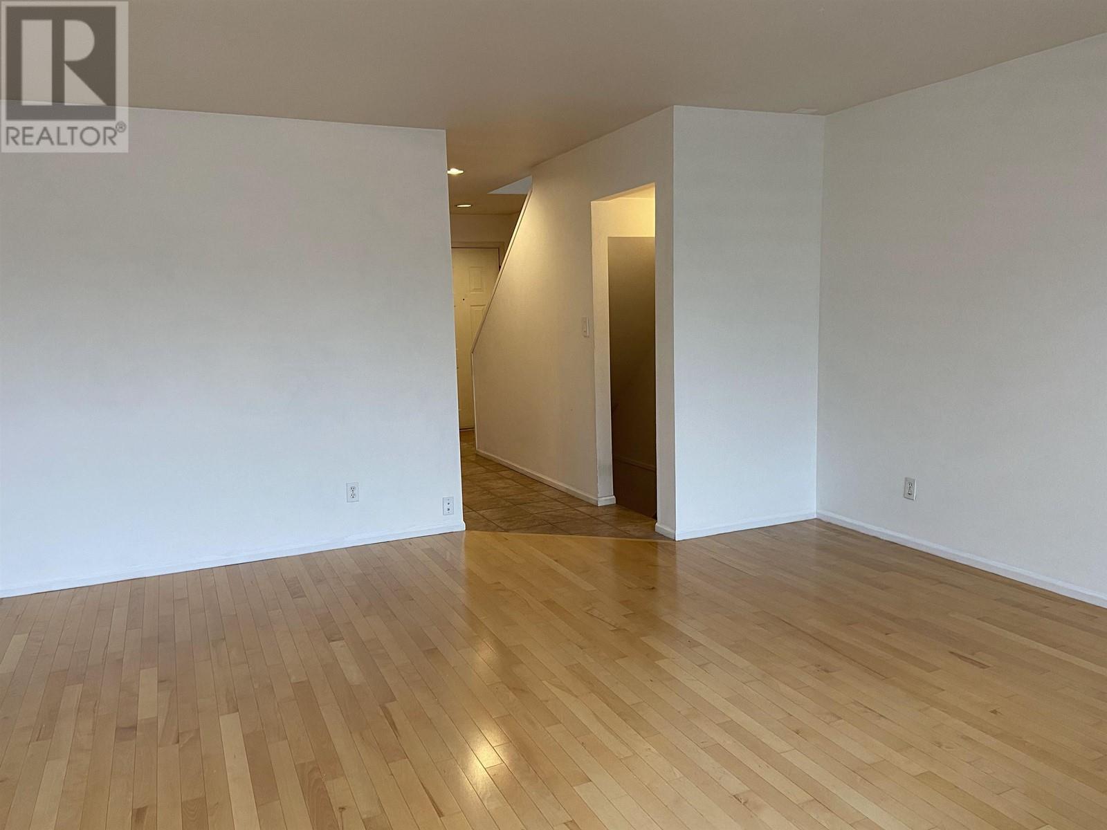 B4 275 E 4th Street, North Vancouver, British Columbia  V7L 1J1 - Photo 7 - R2819096