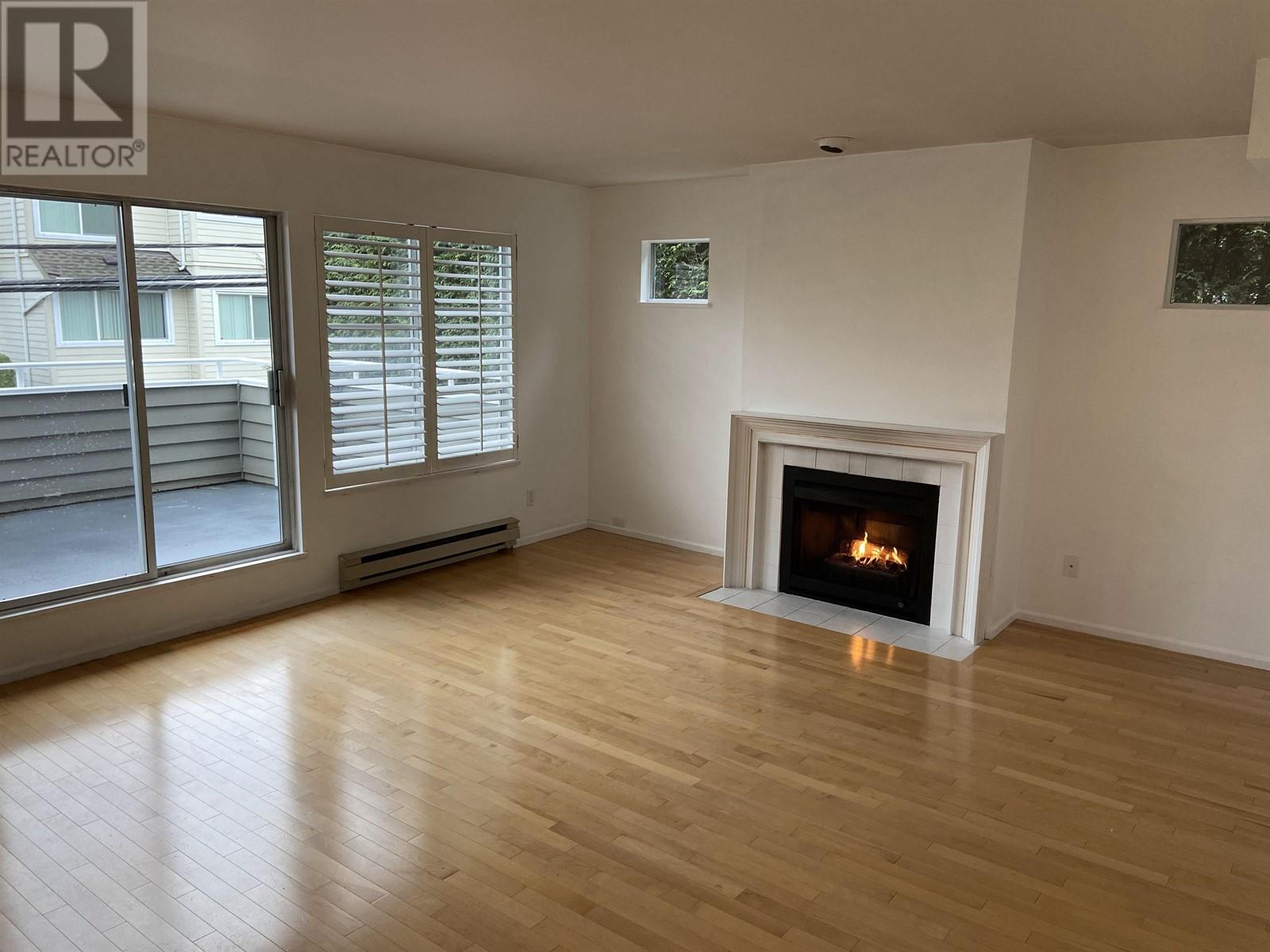B4 275 E 4th Street, North Vancouver, British Columbia  V7L 1J1 - Photo 5 - R2819096