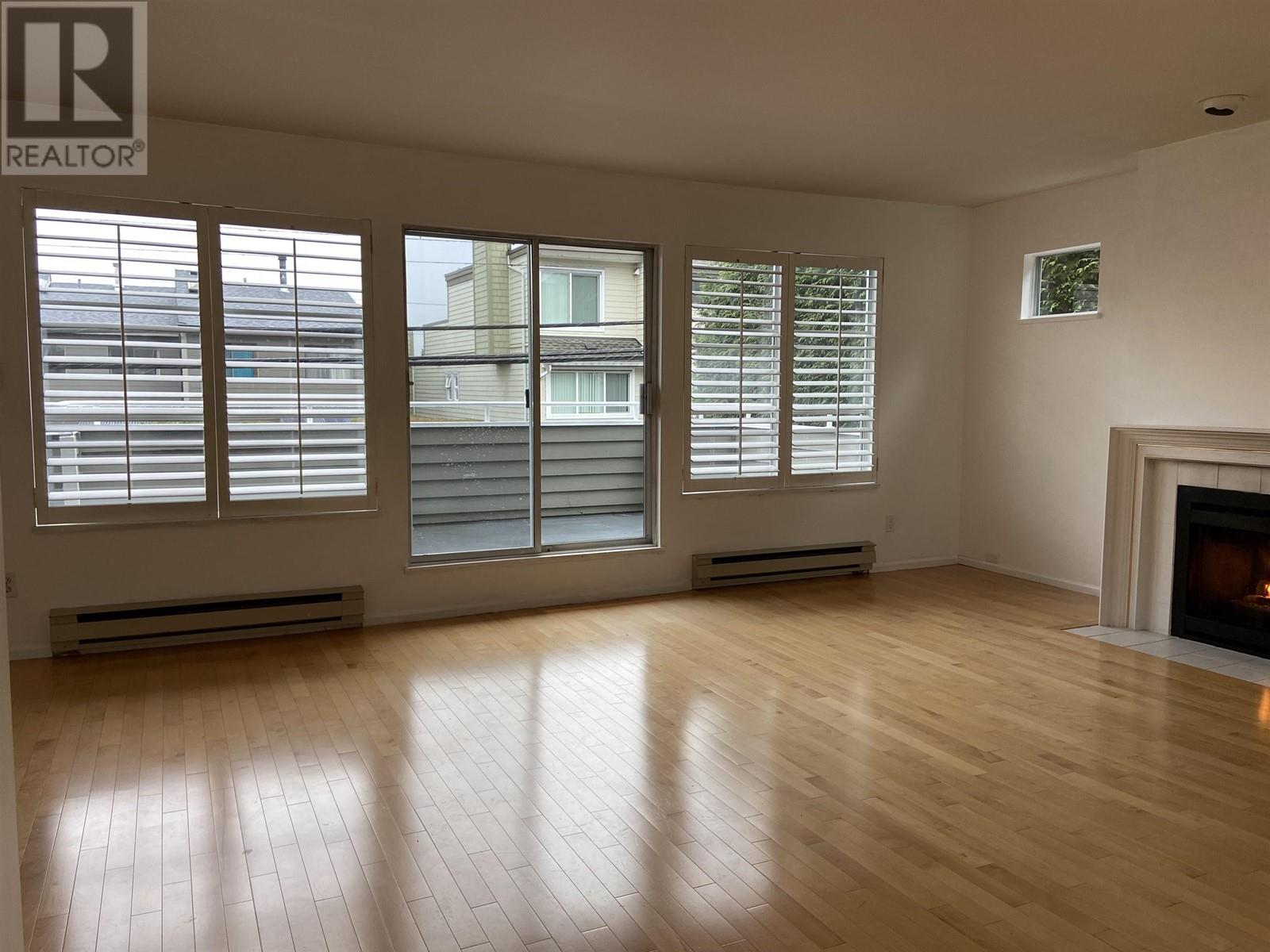 B4 275 E 4th Street, North Vancouver, British Columbia  V7L 1J1 - Photo 4 - R2819096