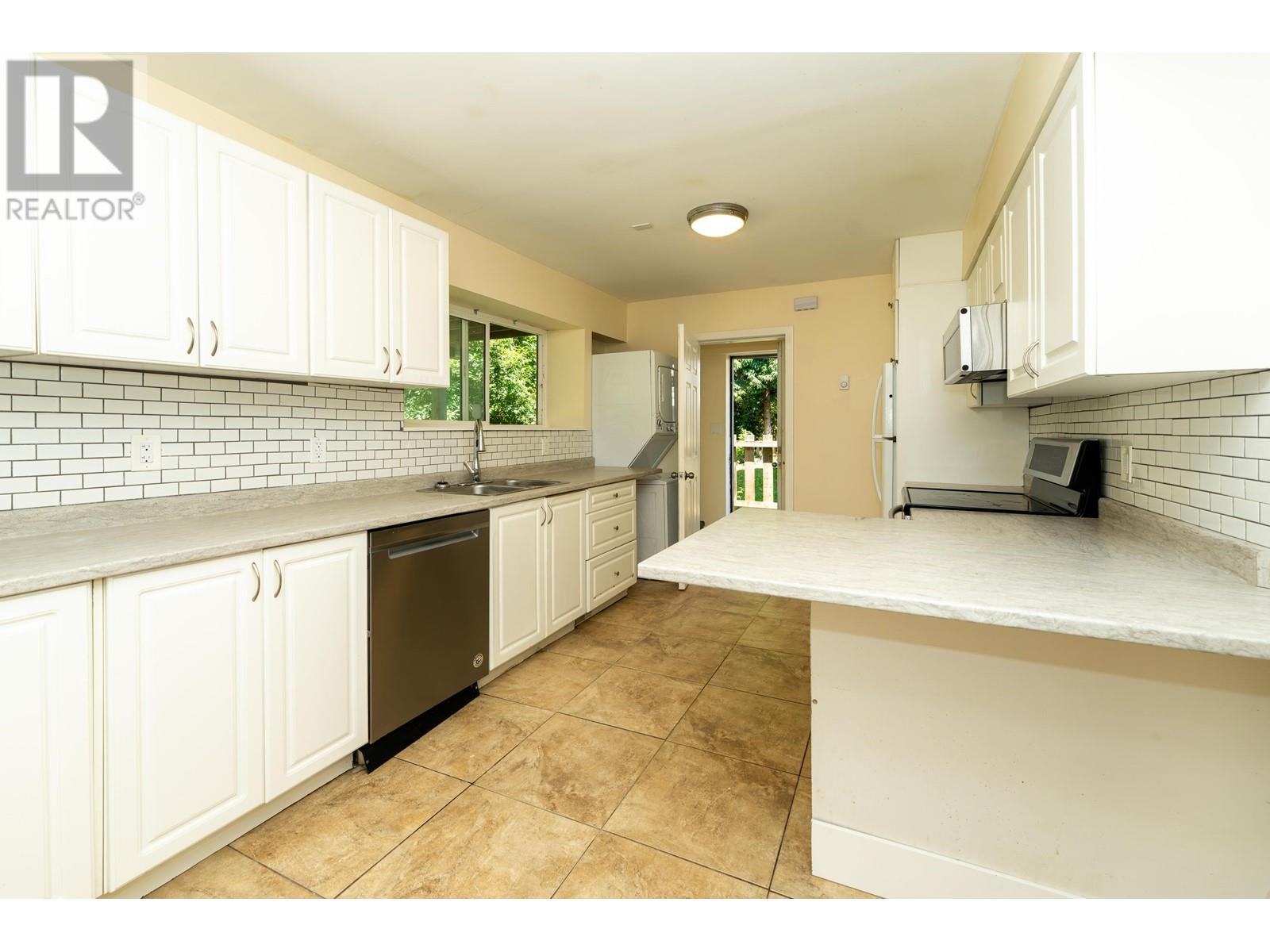 1404 Mary Hill Lane, Port Coquitlam, British Columbia  V3C 4C3 - Photo 12 - R2807911