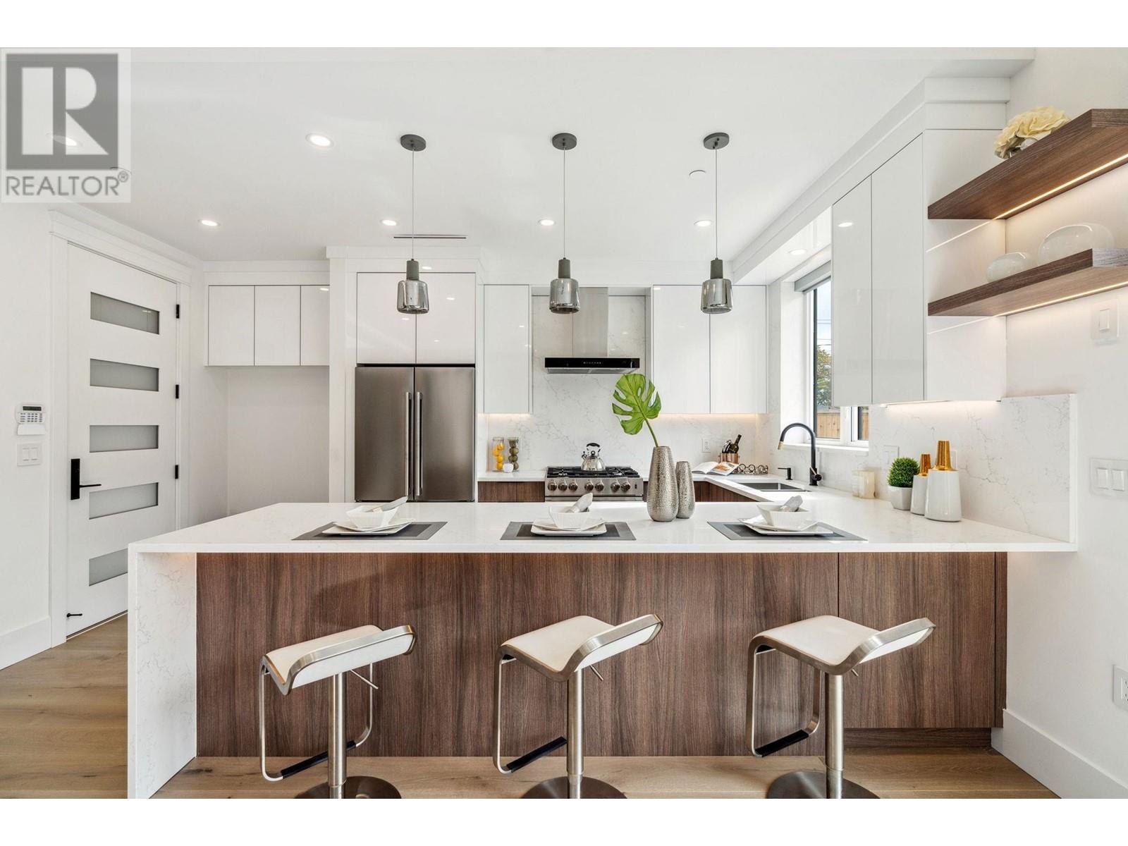 2 2846 Mcgill Street, Vancouver, British Columbia  V5K 1H6 - Photo 11 - R2820008