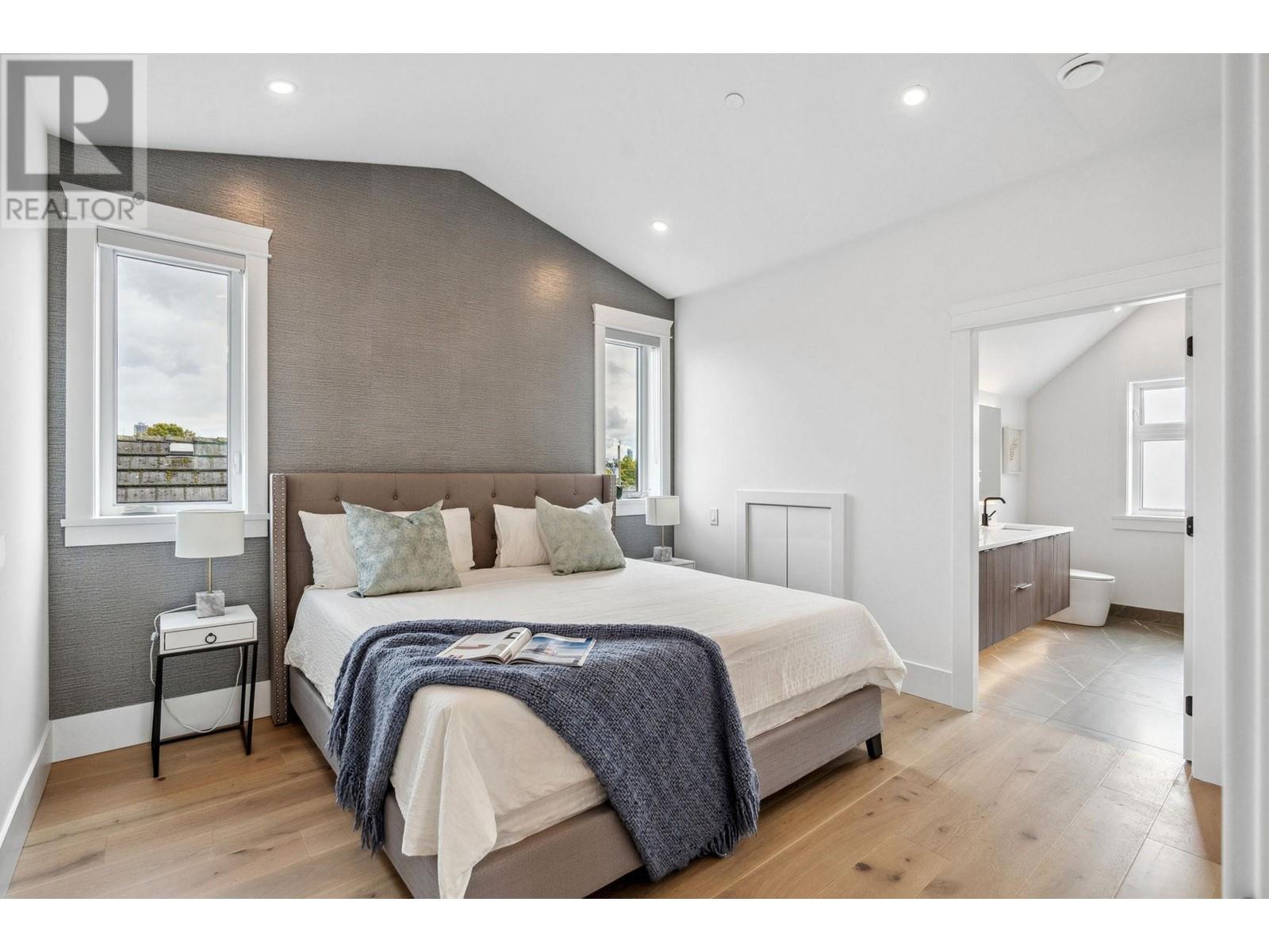 2 2846 Mcgill Street, Vancouver, British Columbia  V5K 1H6 - Photo 15 - R2820008