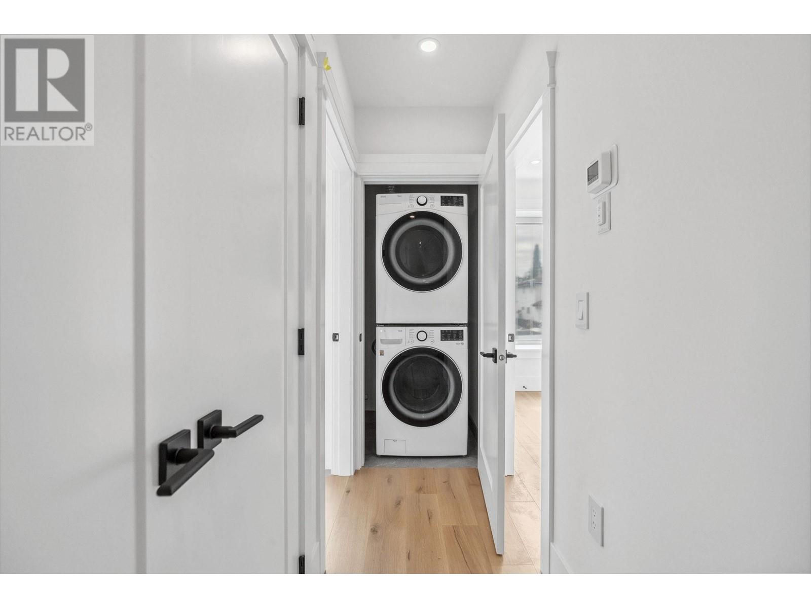 2 2846 Mcgill Street, Vancouver, British Columbia  V5K 1H6 - Photo 27 - R2820008