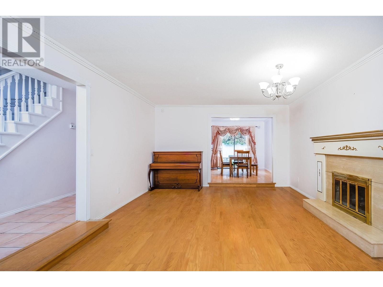 5377 Opal Place, Richmond, British Columbia  V7C 5B4 - Photo 3 - R2819741