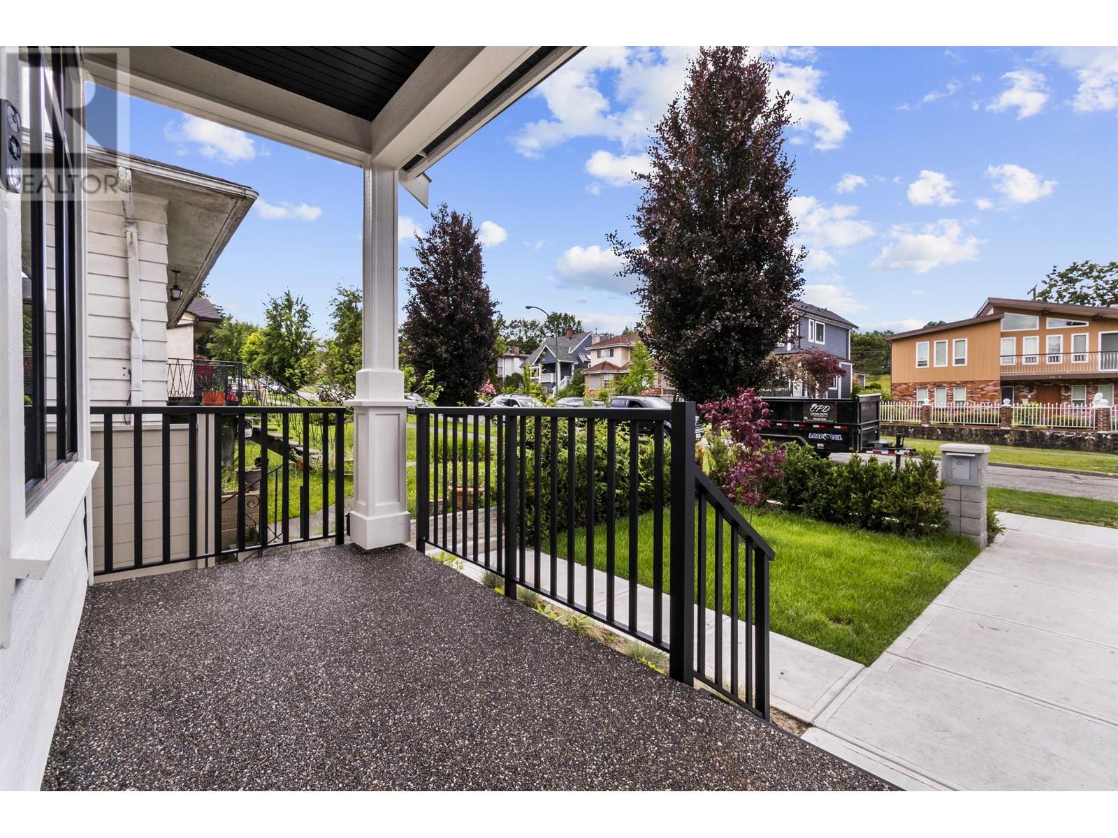 3439 Anzio Drive, Vancouver, British Columbia  V5M 4E2 - Photo 2 - R2820214