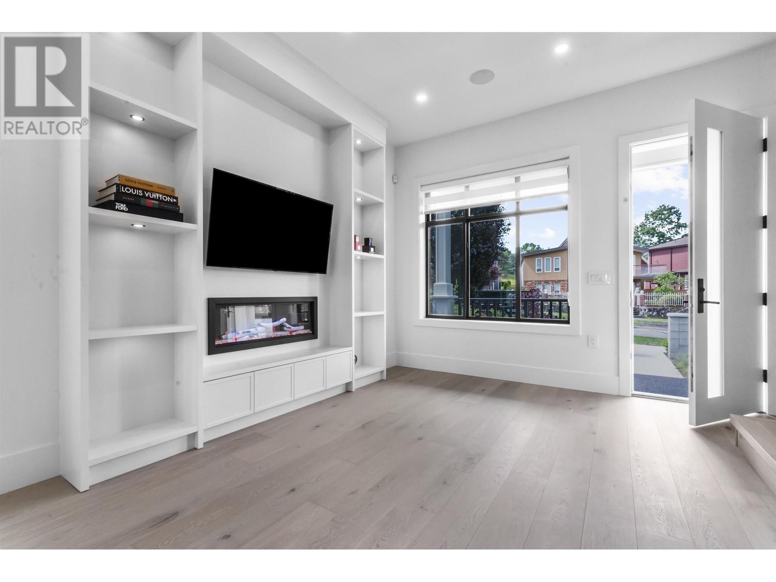 3439 Anzio Drive, Vancouver, British Columbia  V5M 4E2 - Photo 3 - R2820214