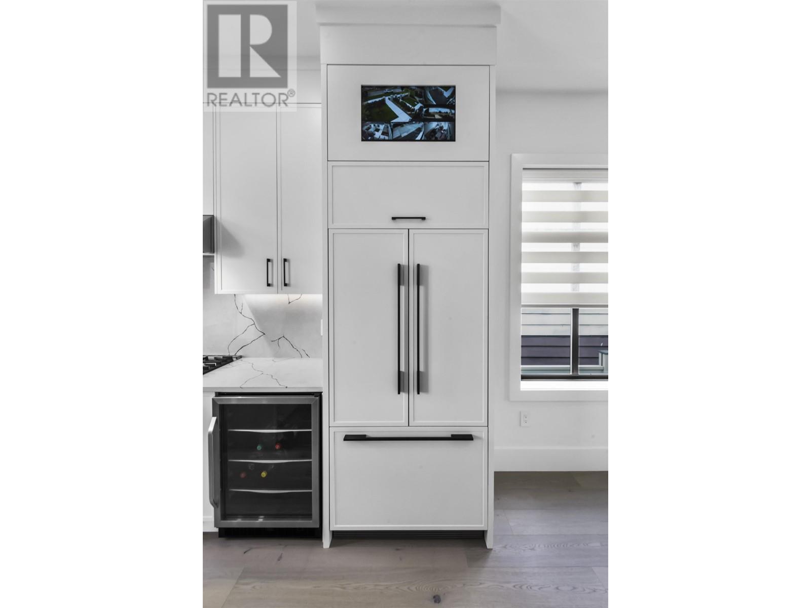 3439 Anzio Drive, Vancouver, British Columbia  V5M 4E2 - Photo 6 - R2820214