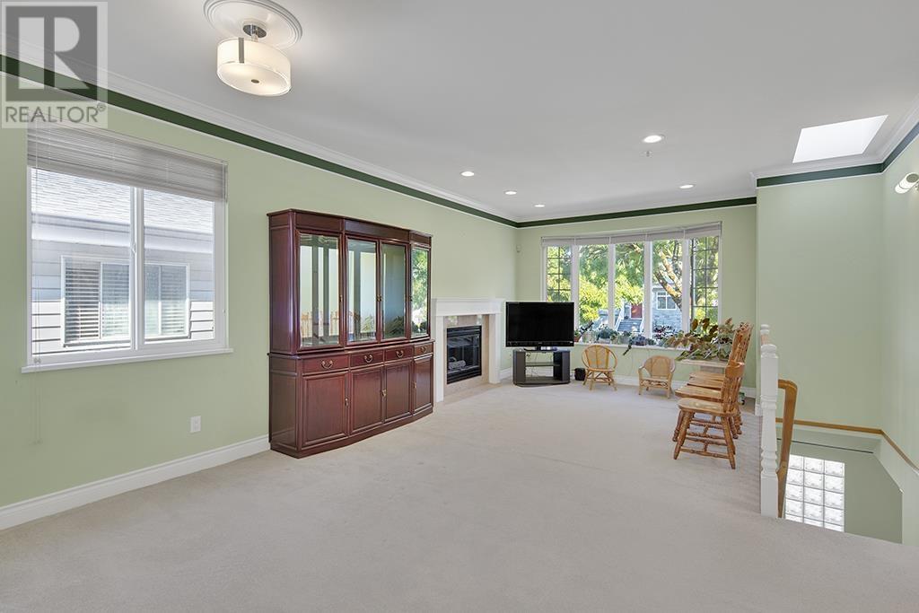 3158 Venables Street, Vancouver, British Columbia  V5K 2S4 - Photo 2 - R2820193