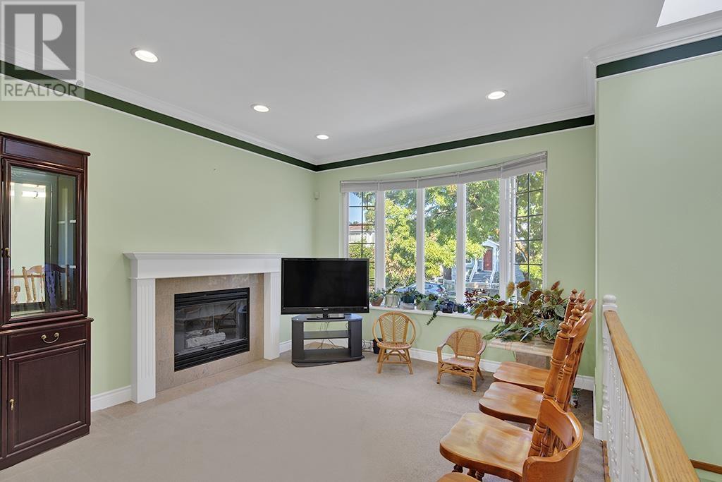 3158 Venables Street, Vancouver, British Columbia  V5K 2S4 - Photo 3 - R2820193