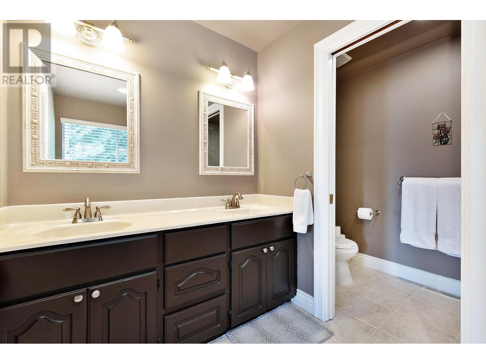 12 Timbercrest Drive, Port Moody, British Columbia  V3H 4T6 - Photo 19 - R2820235