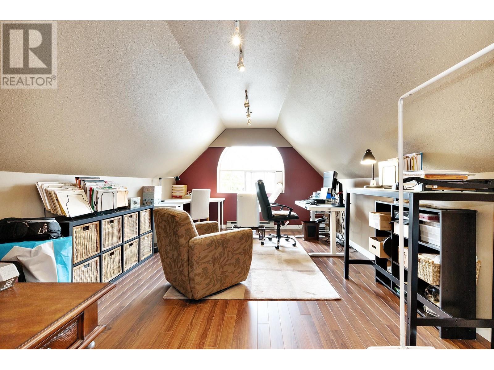 12 Timbercrest Drive, Port Moody, British Columbia  V3H 4T6 - Photo 23 - R2820235