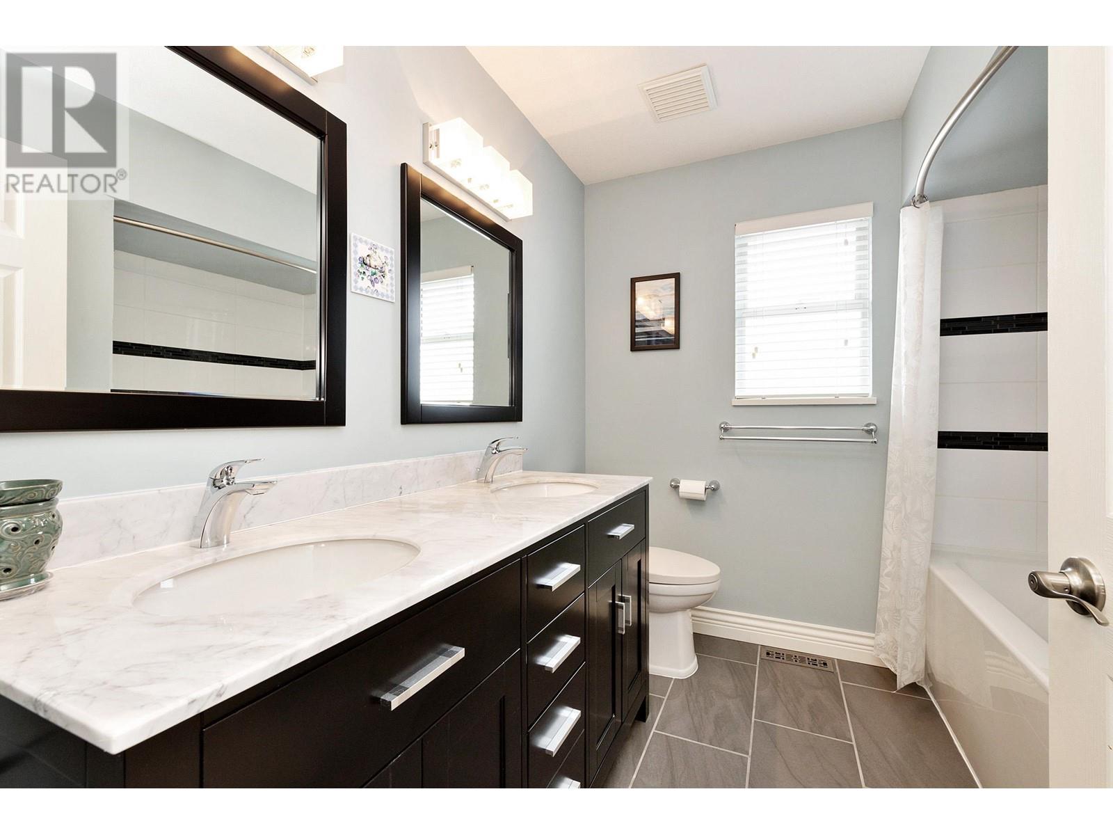 12 Timbercrest Drive, Port Moody, British Columbia  V3H 4T6 - Photo 24 - R2820235