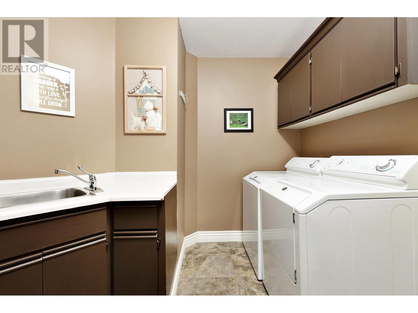12 Timbercrest Drive, Port Moody, British Columbia  V3H 4T6 - Photo 32 - R2820235
