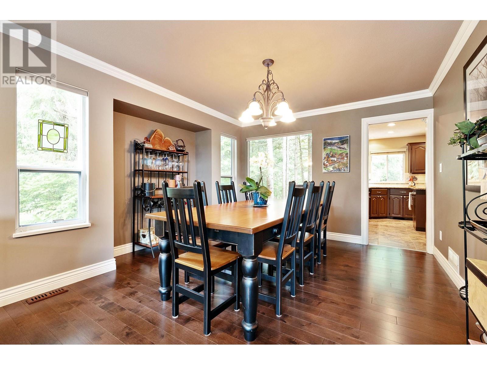 12 Timbercrest Drive, Port Moody, British Columbia  V3H 4T6 - Photo 7 - R2820235
