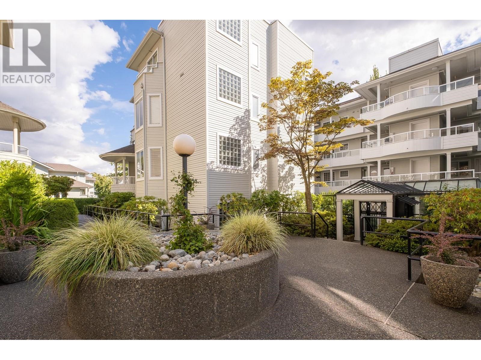 405 7680 Columbia Street, Vancouver, British Columbia  V5X 4S9 - Photo 2 - R2820028