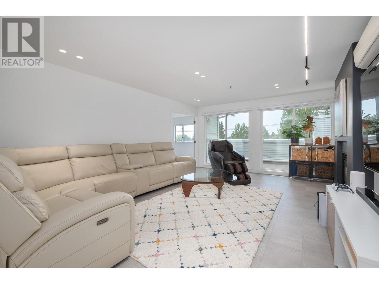 405 7680 Columbia Street, Vancouver, British Columbia  V5X 4S9 - Photo 4 - R2820028