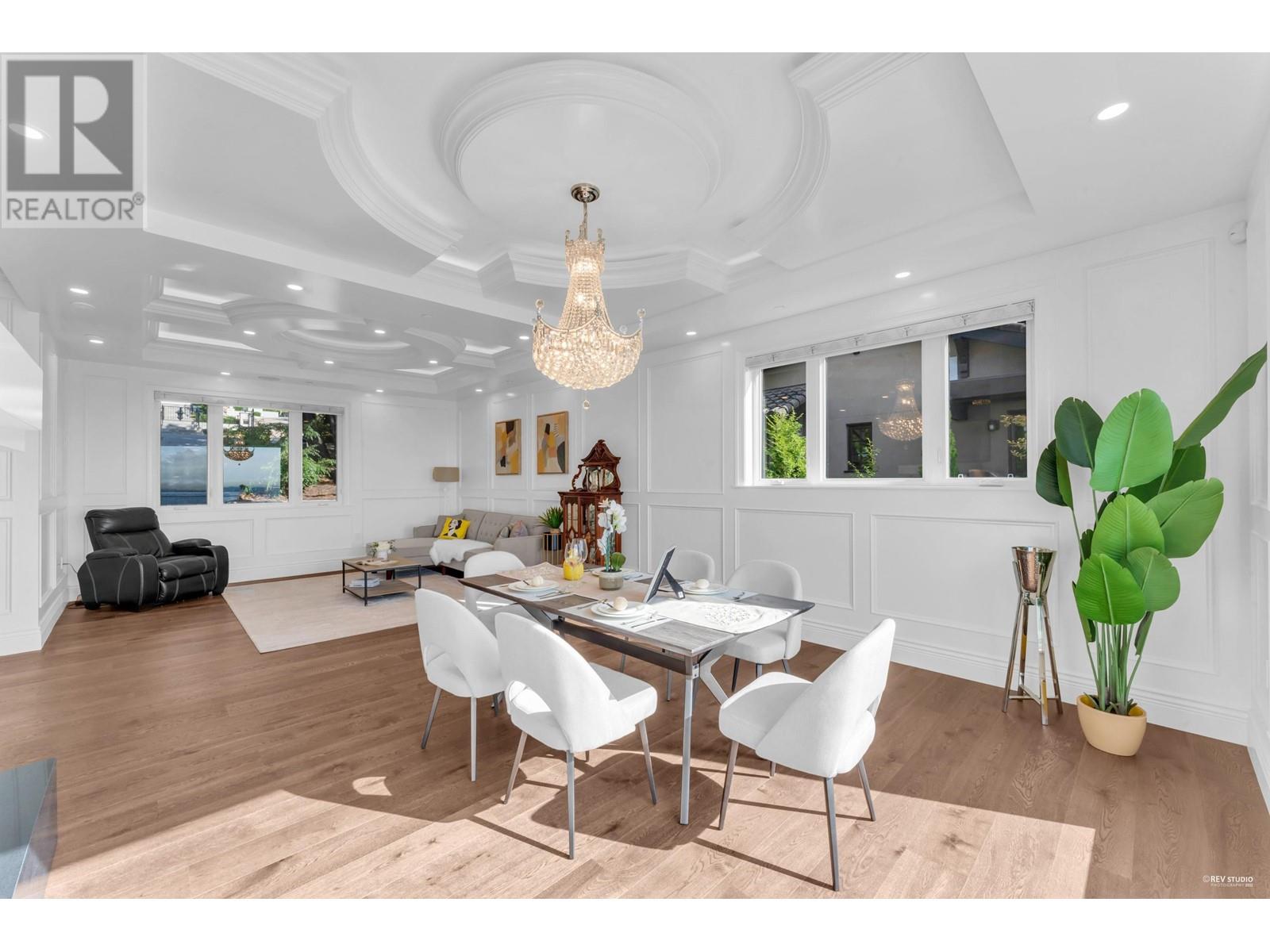 1424 Bramwell Road, West Vancouver, British Columbia  V7S 2N9 - Photo 3 - R2817862