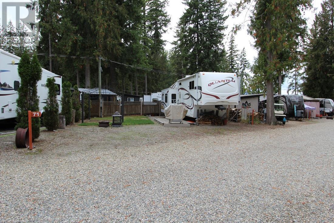 6853 Squilax Anglemont Road Unit# 71, Magna Bay, British Columbia  V0E 1M7 - Photo 6 - 10286298