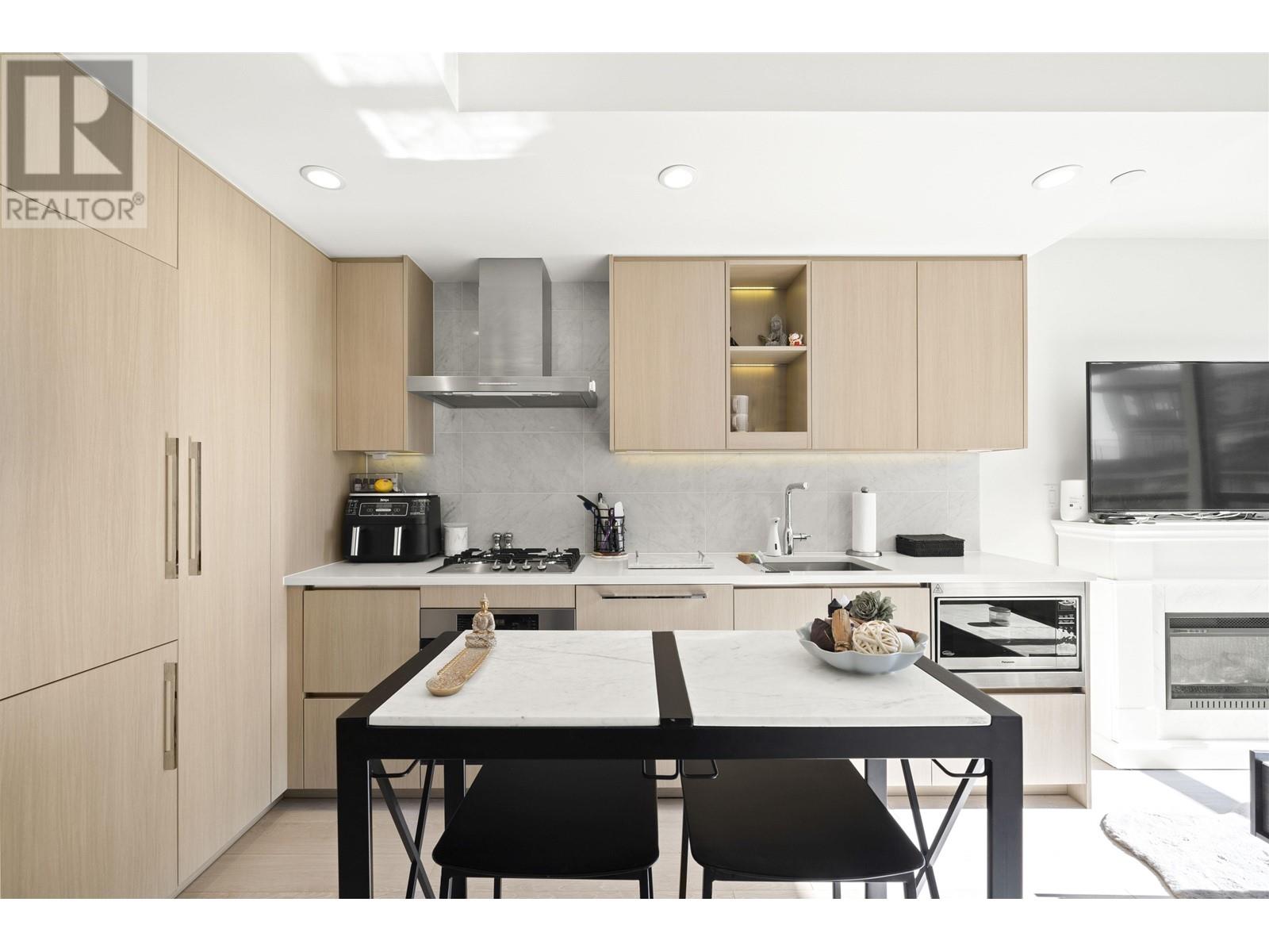 903 1768 Cook Street, Vancouver, British Columbia  V5Y 0N3 - Photo 7 - R2820255