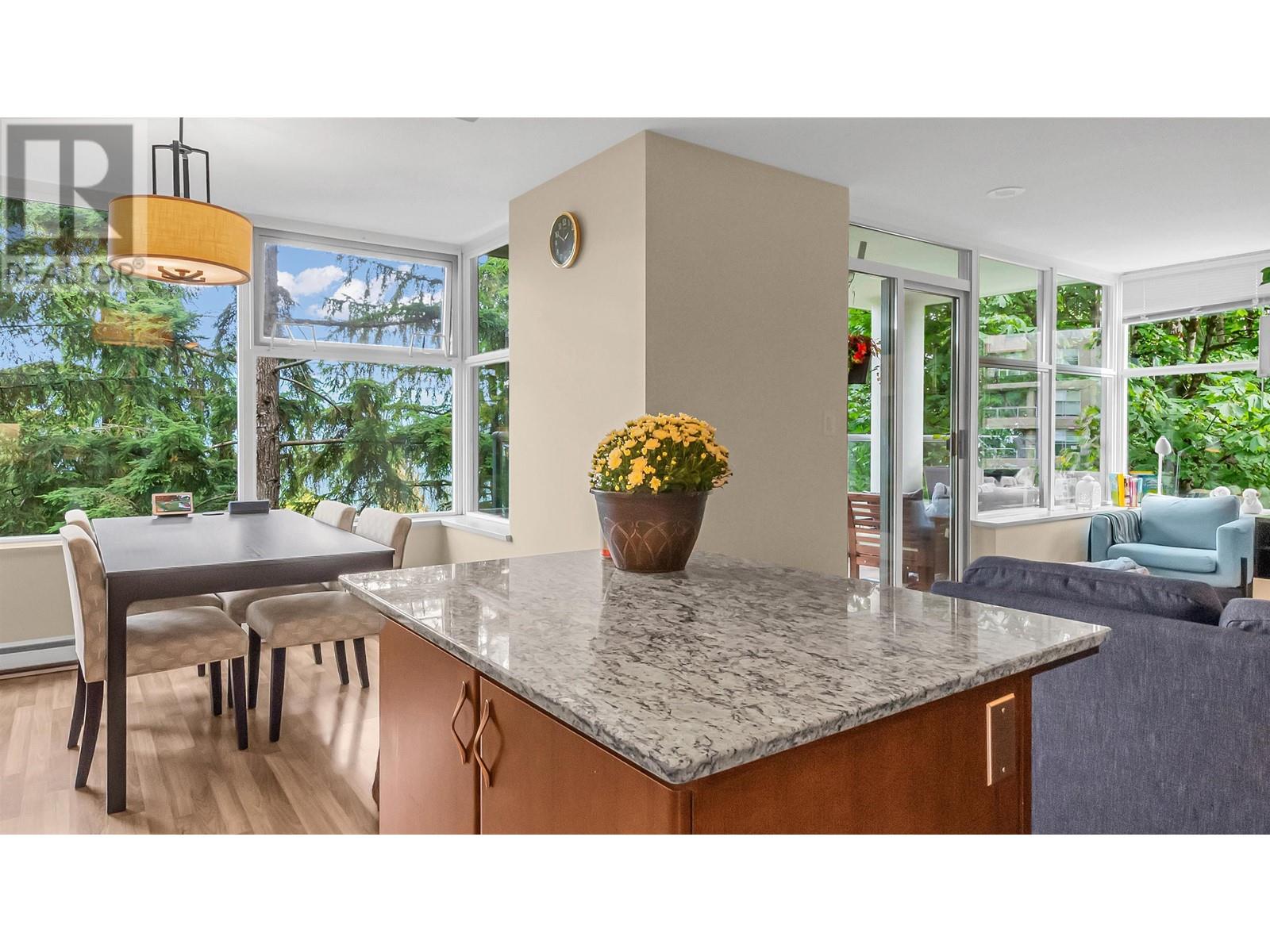 505 9232 University Crescent, Burnaby, British Columbia  V5A 0A3 - Photo 13 - R2820306