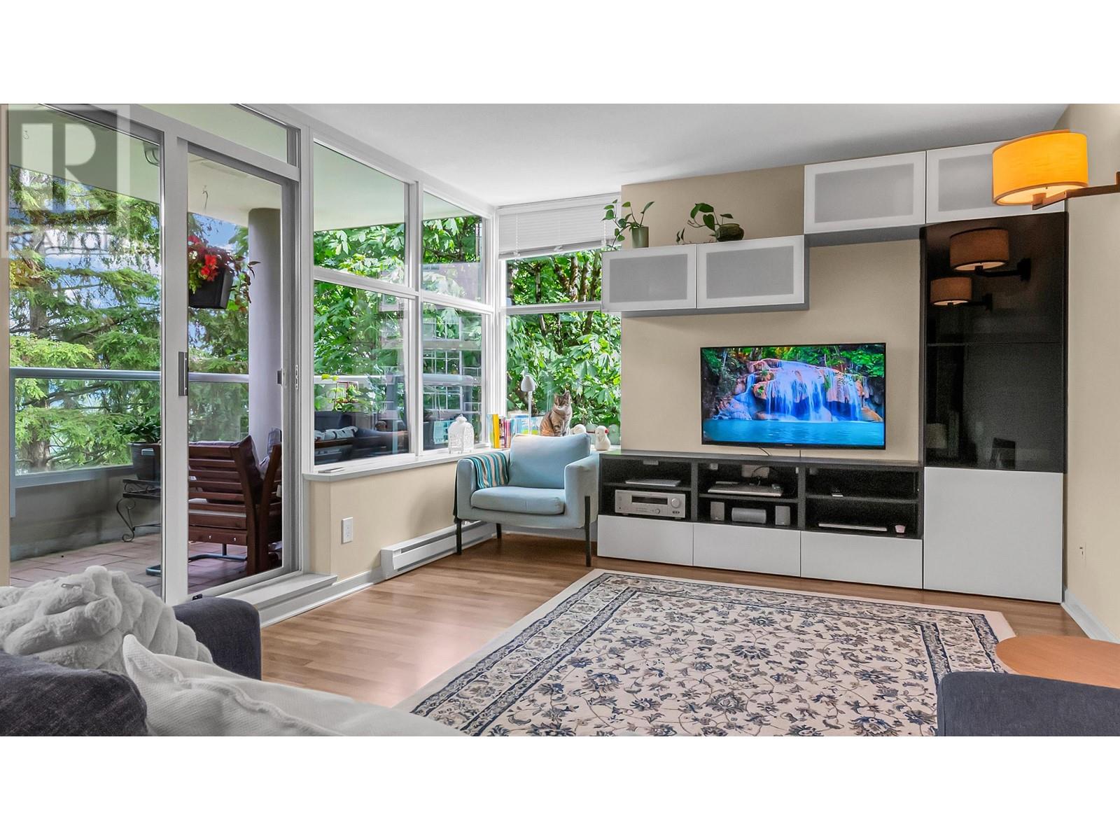 505 9232 University Crescent, Burnaby, British Columbia  V5A 0A3 - Photo 4 - R2820306