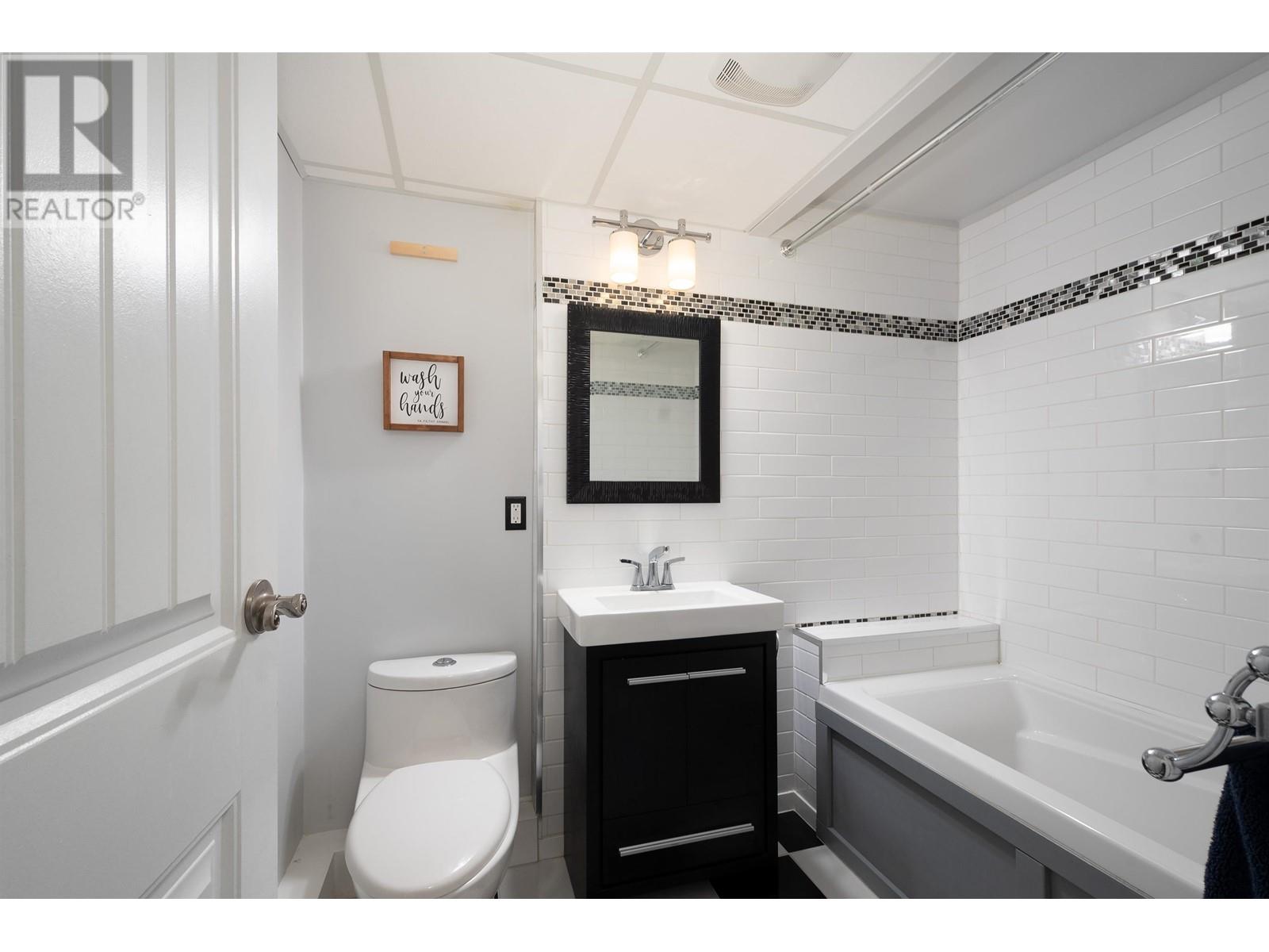 917 Raymond Avenue, Port Coquitlam, British Columbia  V3B 2M6 - Photo 24 - R2820288