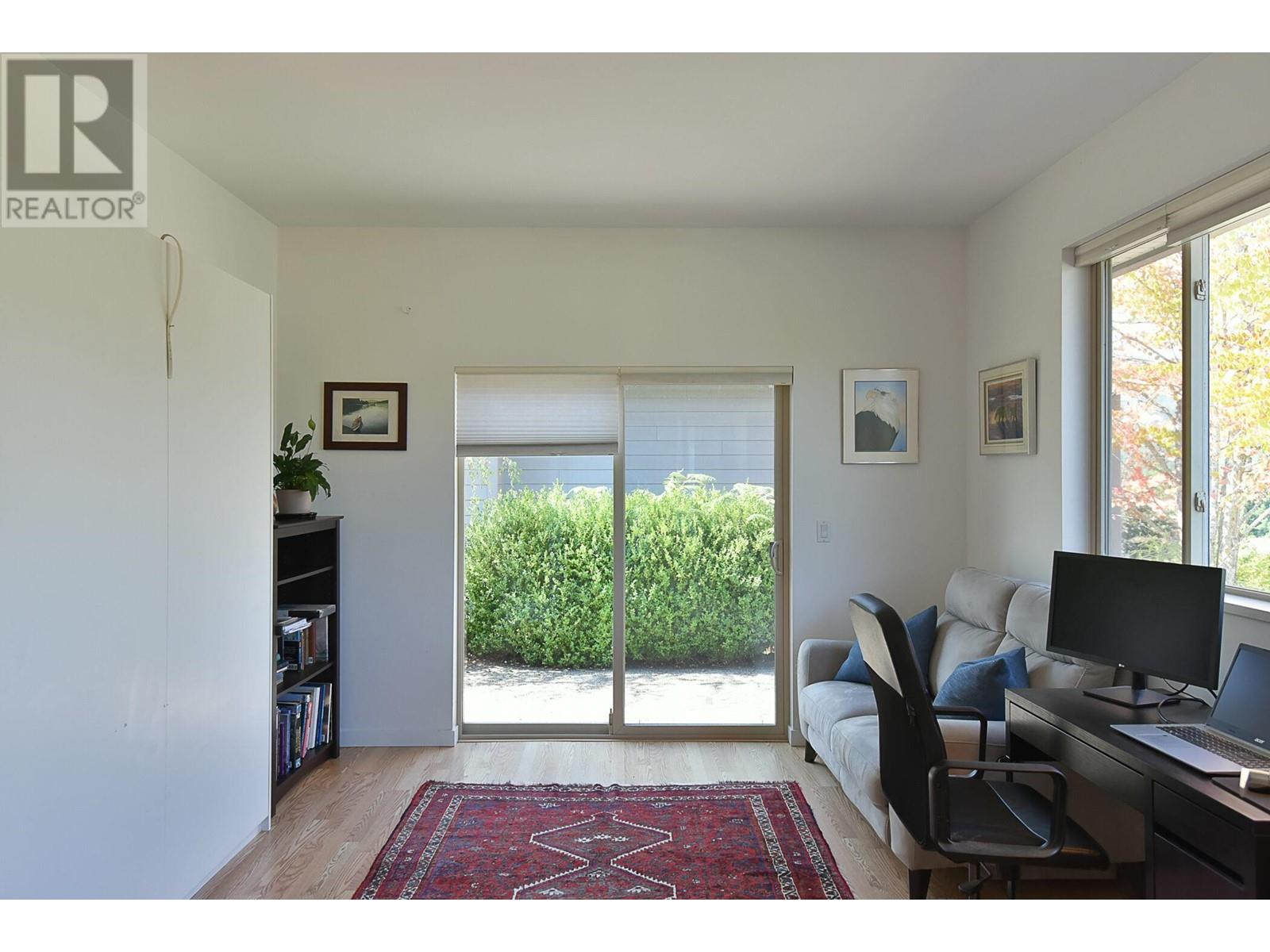 6187 Highmoor Road, Sechelt, British Columbia  V7Z 0L1 - Photo 14 - R2820309