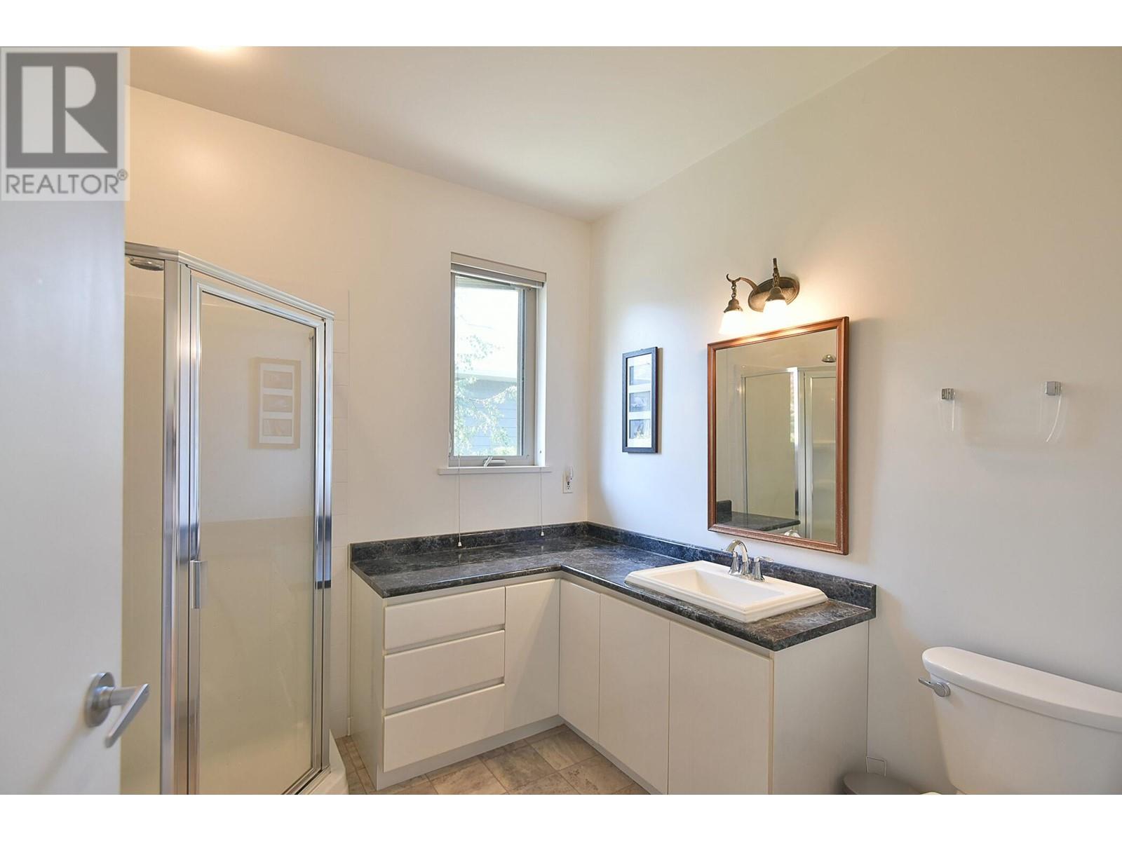 6187 Highmoor Road, Sechelt, British Columbia  V7Z 0L1 - Photo 21 - R2820309
