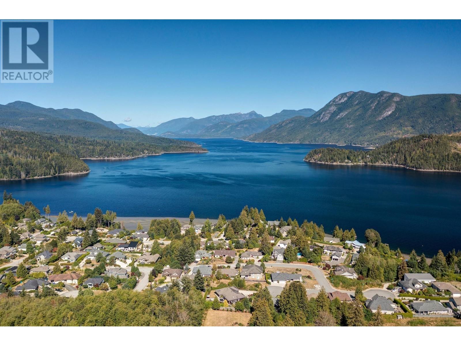 6187 Highmoor Road, Sechelt, British Columbia  V7Z 0L1 - Photo 34 - R2820309