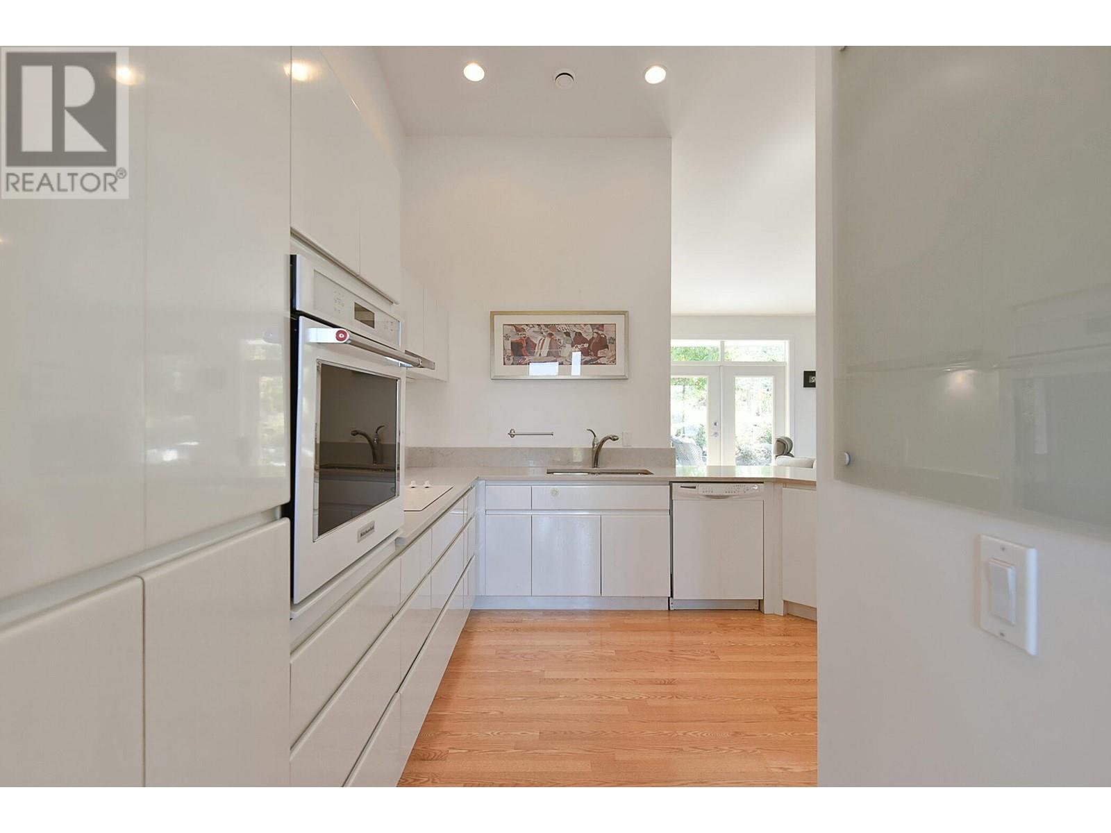 6187 Highmoor Road, Sechelt, British Columbia  V7Z 0L1 - Photo 5 - R2820309